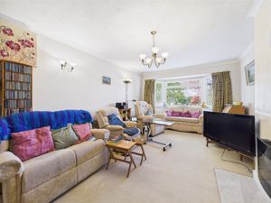 LOUNGE- click for photo gallery
